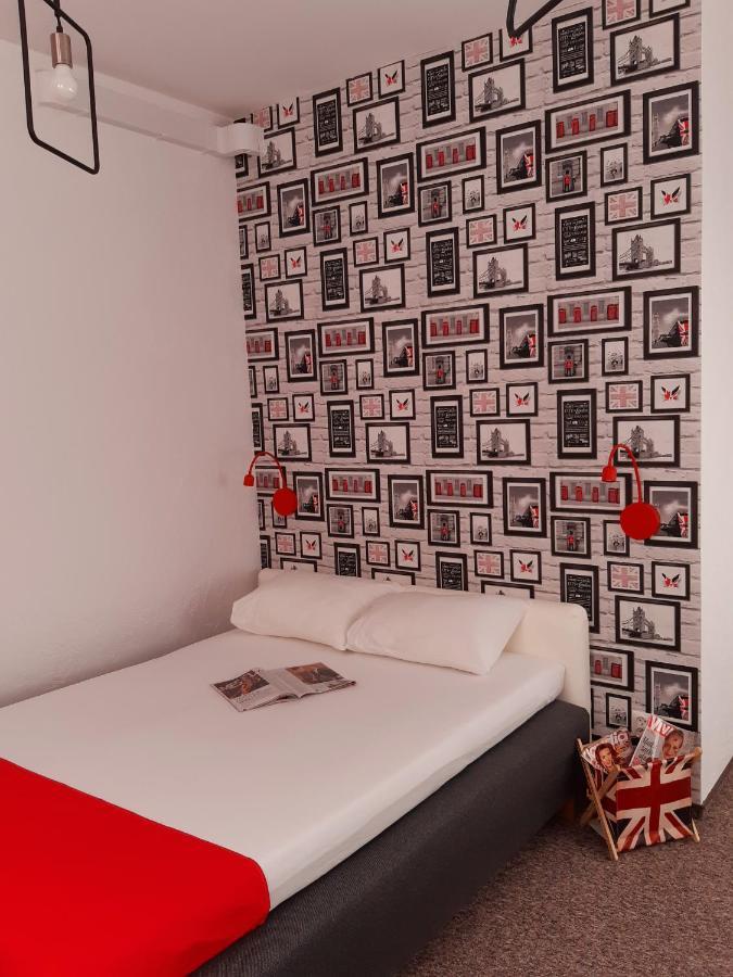 Pastel Guest Rooms ワルシャワ エクステリア 写真